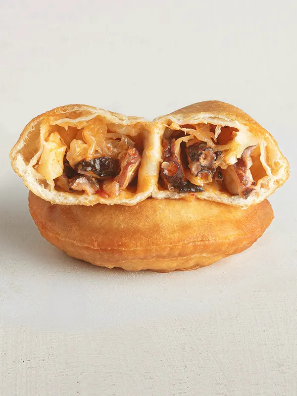 Empanadilla de pulpo con queso